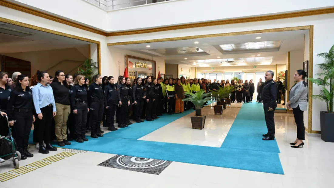 Emniyet Müdürü Aktaş teşkilatın kadın polisleriyle bir araya geldi
