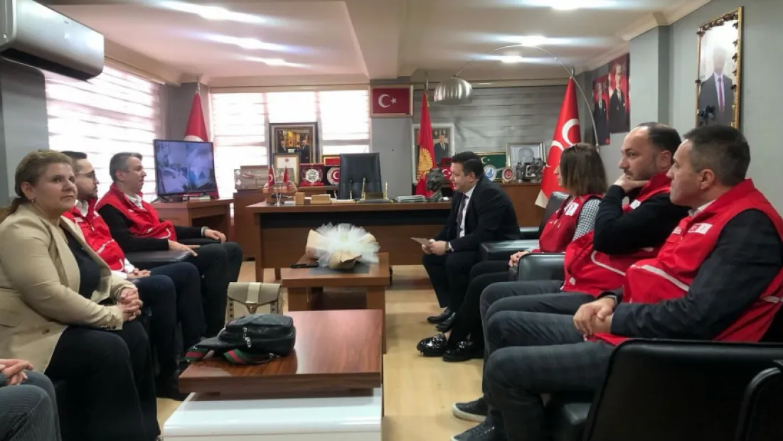 Türk Kızılay Manisa İl Başkanı Öner Gürsel’den MHP İl Başkanı Cüneyt Tosuner’e Ziyaret