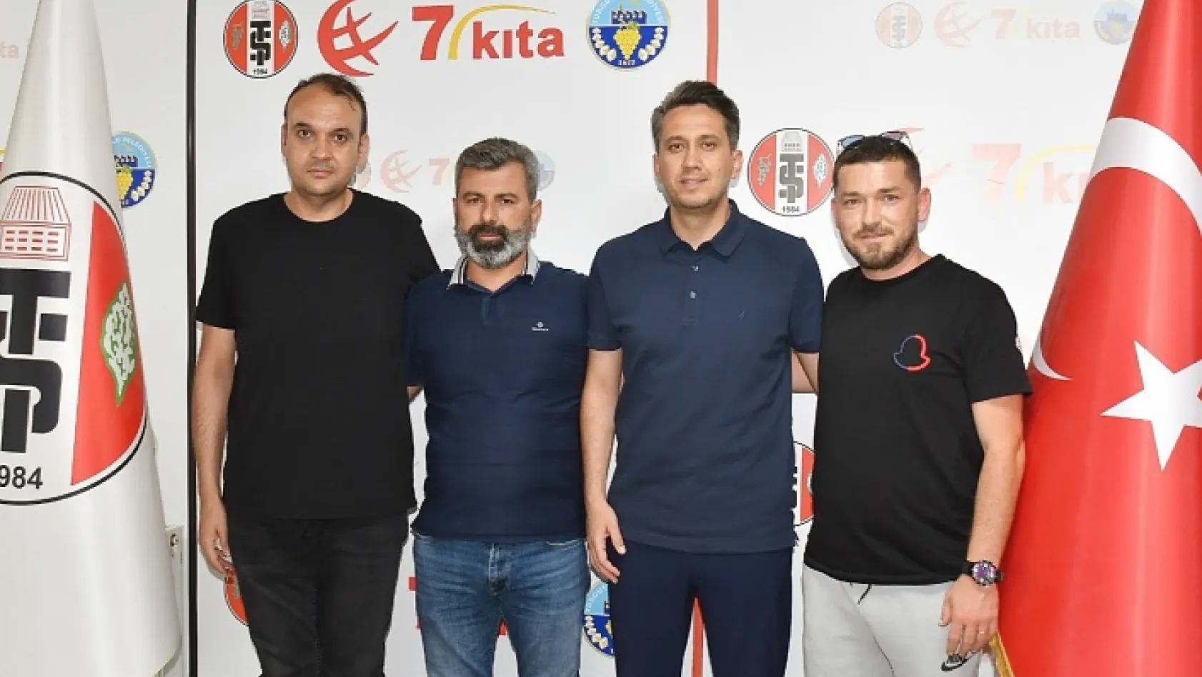 Turgutluspor, Ramazan Çelik ile sözleşme imzaladı