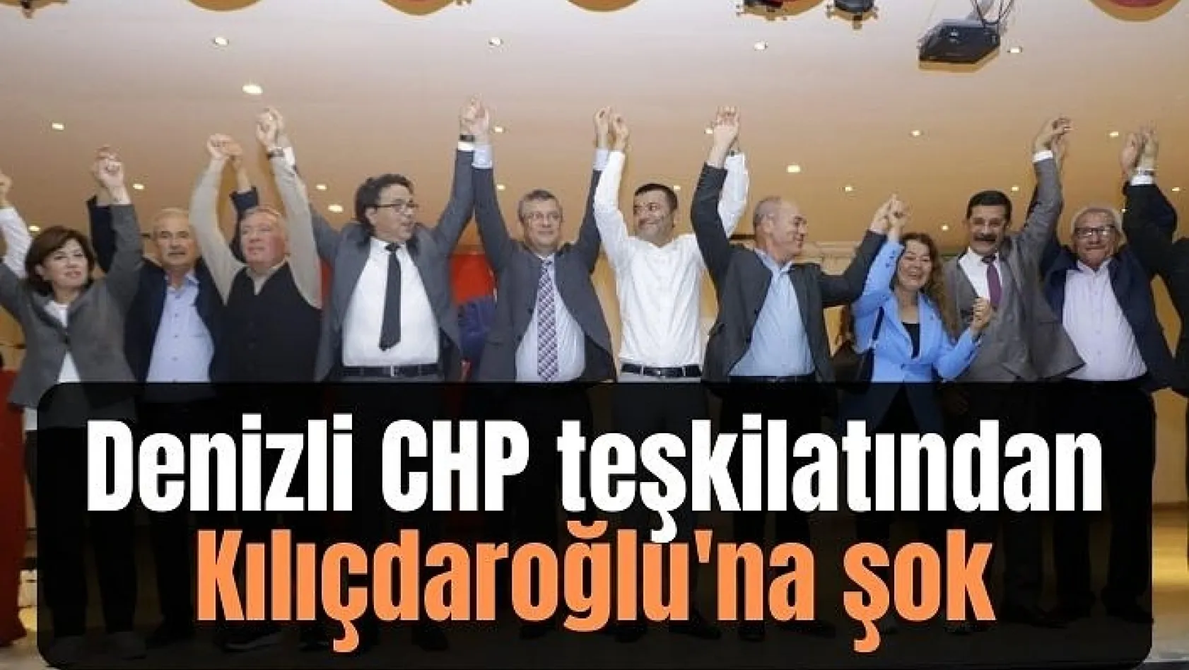 CHP'nin Denizli'deki 14 kurultay delegesi, Özgür Özel'in adaylığı için imza verdi