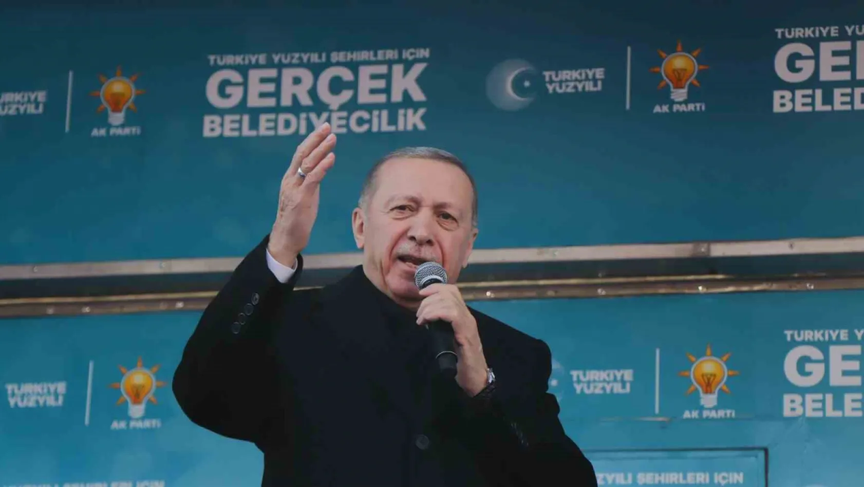 Cumhurbaşkanı Erdoğan: 'Yıl sonu için hedefimiz 200 bin konutu hak sahipleriyle buluşturmaktır'