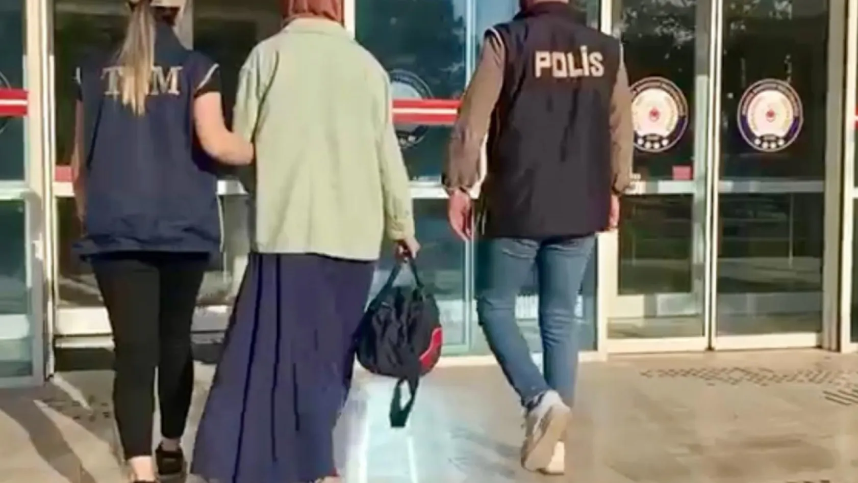FETÖ'nün firari 2 kadın üyesi yakalandı