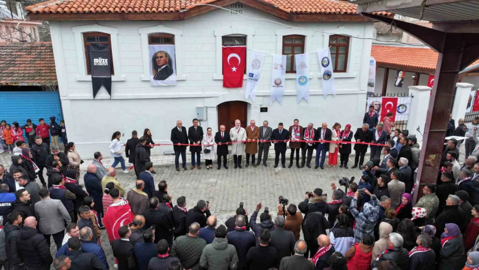 Manisa'da Atatürk Evi ve Milli Mücadele Müzesi açıldı