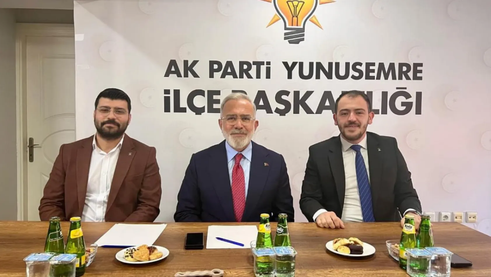 AK Parti Grup Başkanvekili ve Manisa Milletvekili Bahadır Yenişehirlioğlu'ndan Manisa Çıkartması