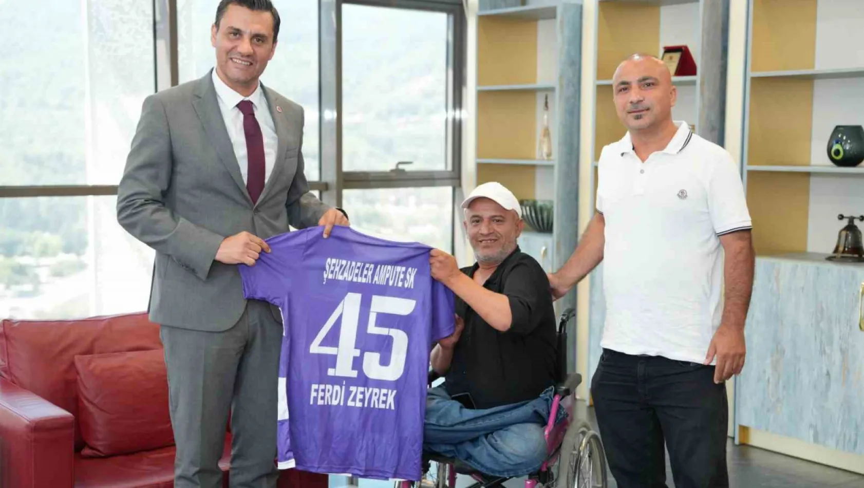 Başkan Zeyrek'ten Ampute spor kulübüne destek sözü