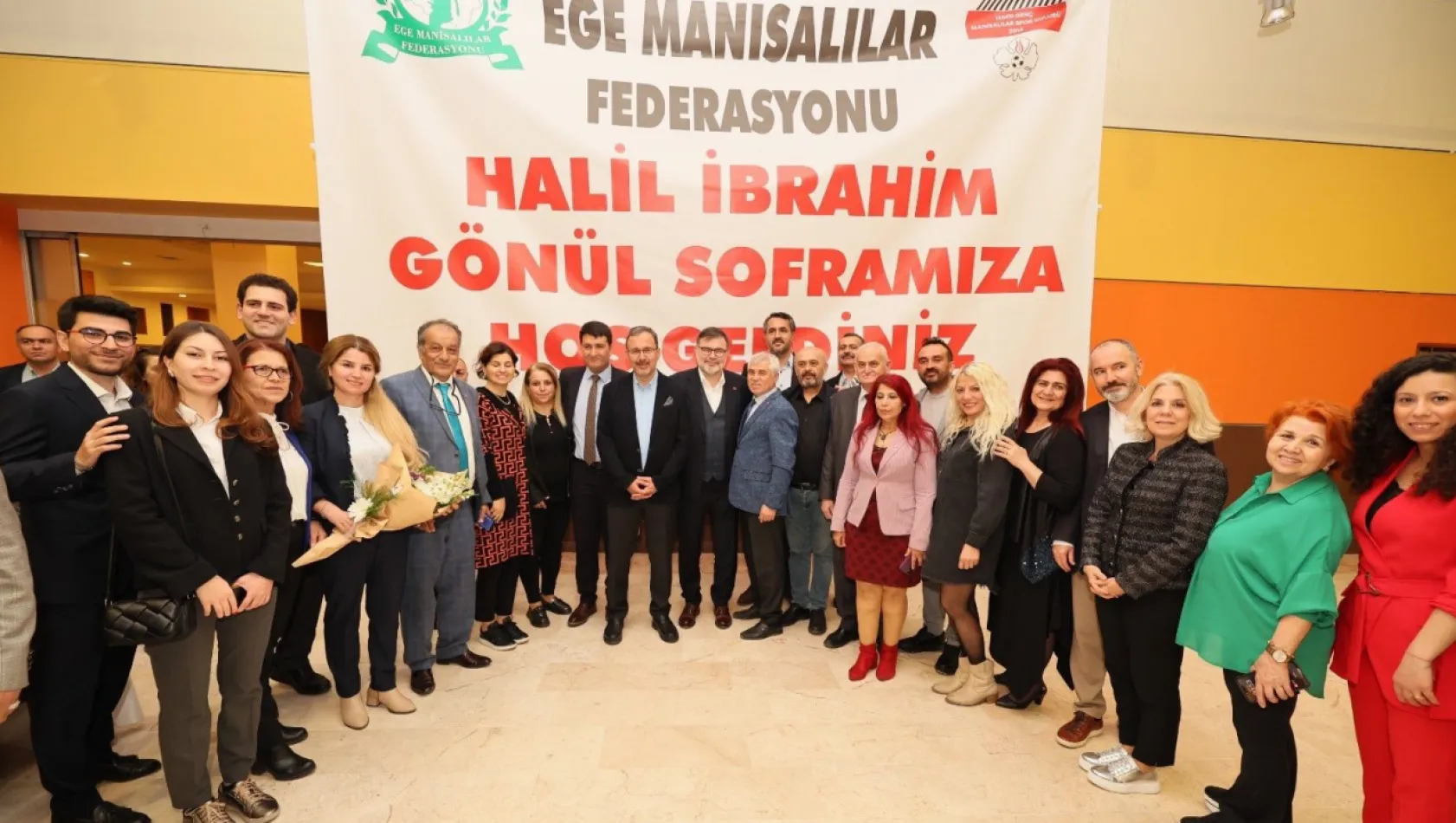 Ege Manisalılar Federasyonundan İzmir'de 2 bin kişilik iftar sofrası