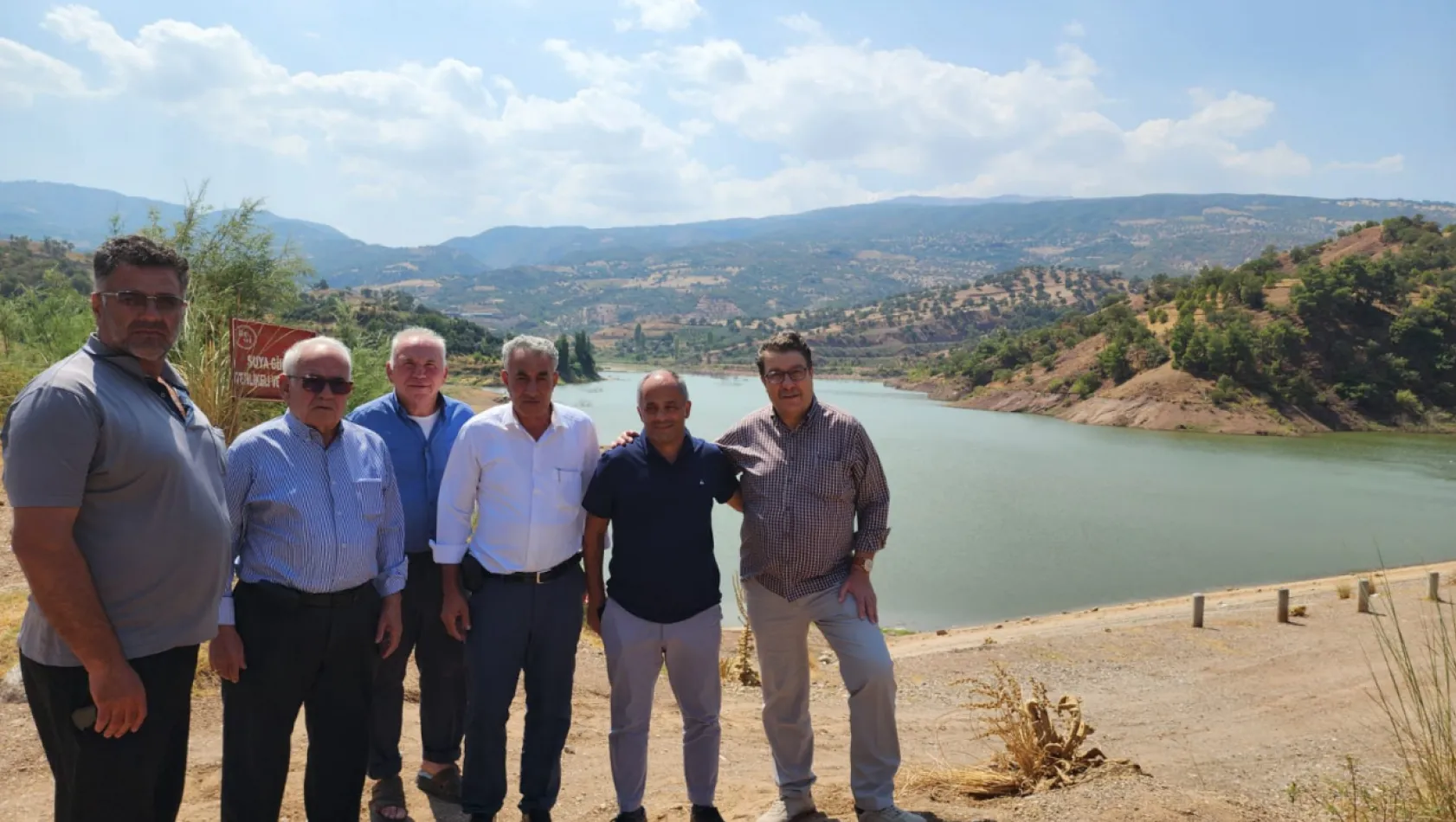 Manisa'daki Göletlerin  üzerine yüzer güneş enerji sistemi geliyor