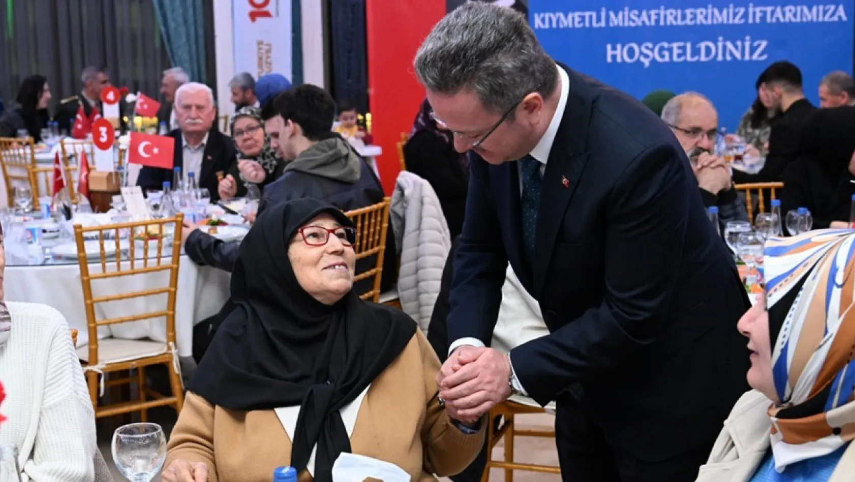 Vali Ünlü'den şehit aileleri onuruna iftar