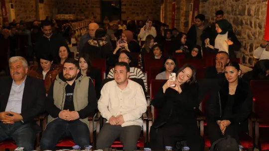 Aşıklar 'Aşıklar Bayramı'nda Hünerlerini Sergiledi