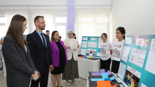 Başkan Durbay Genç Bilim Tutkunlarıyla Buluştu