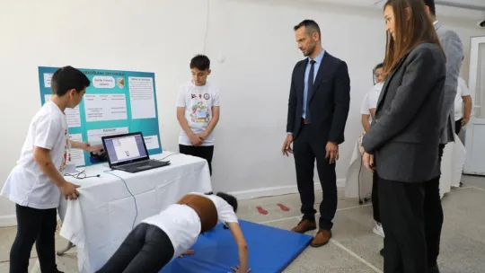 Başkan Durbay Genç Bilim Tutkunlarıyla Buluştu