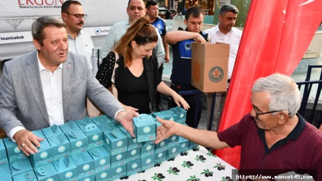 Manisa Büyükşehir Belediyesi'nden Kandil Simidi İkramı