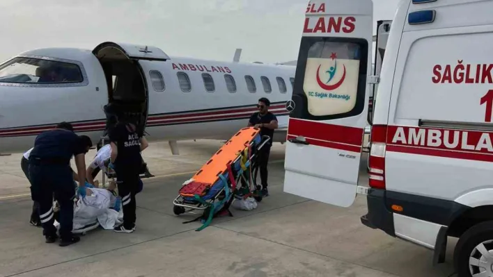 17 yaşındaki genç uçak ambulans ile İstanbul'a sevk edildi