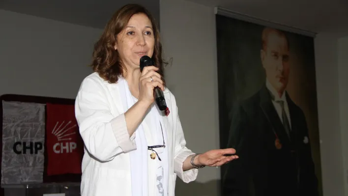 17 yıllık Kadın Kolları Başkanı Esen Çınar, güven tazeledi
