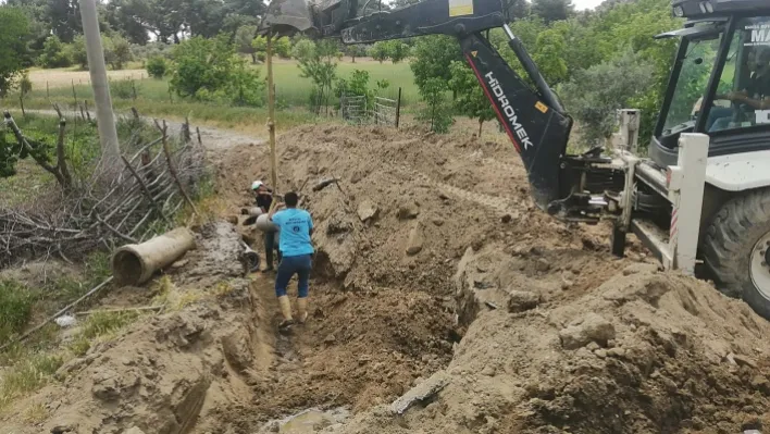 YAKAKÖY MAHALLESİ'NDE ALTYAPI SORUNU ÇÖZÜLÜYOR