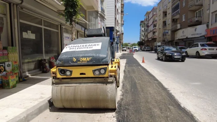 YUNUSEMRE'DEN YENİMAHALLE'DE ASFALT YAMA ÇALIŞMASI