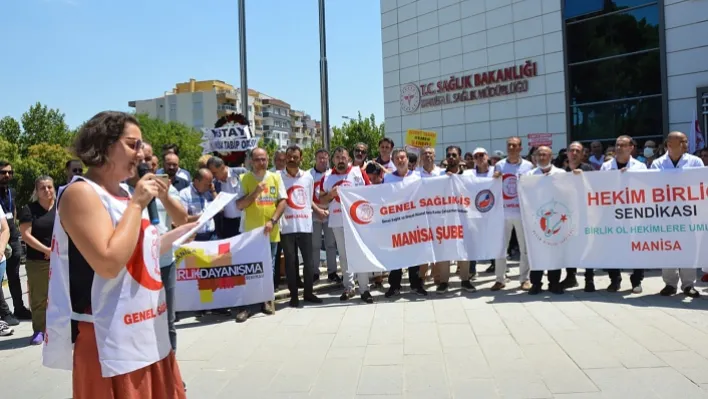 MANİSA'DA SAĞLIK ÇALIŞANLARINDAN ŞİDDET PROTESTOSU