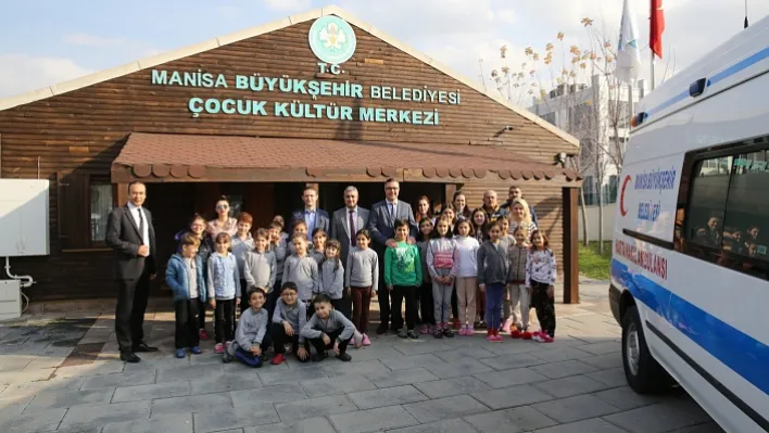 ÇKSM Öğrencilerine Ambulans Tanıtımı Yapıldı