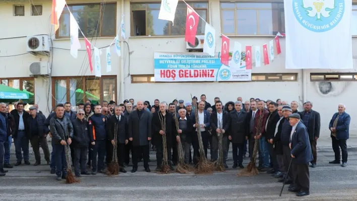 Üreticilerin Meyve Fidanları Büyükşehir'den