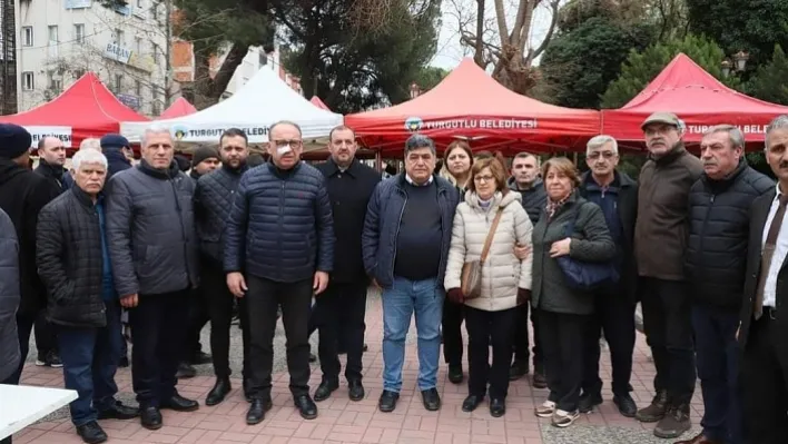 Turgutlu'da Depremzedeler İçin Yardım Kampanyası Başlatıldı