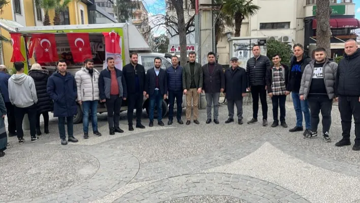 AK Parti Şehzadeler Gençlik Kolları'ndan Çanakkale Şehitleri İçin Lokma Hayrı