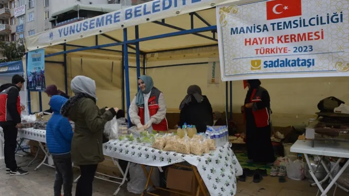 Sadakataşı Derneği Manisa Temsilciliği'nden Depremzedelere Anlamlı Destek