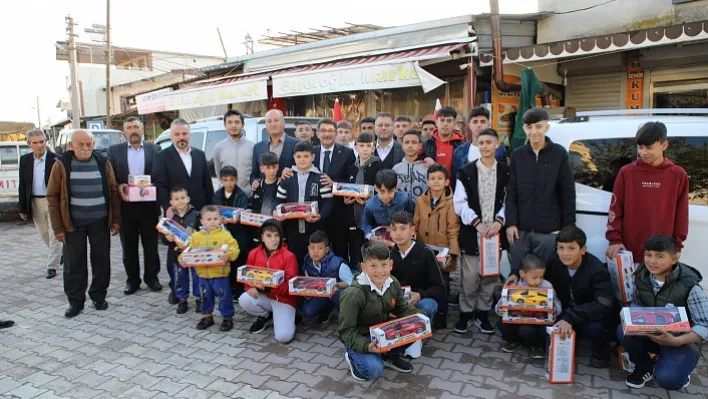 Başkan Çelik Bayram Namazını Sancaklıbozköy'de kıldı