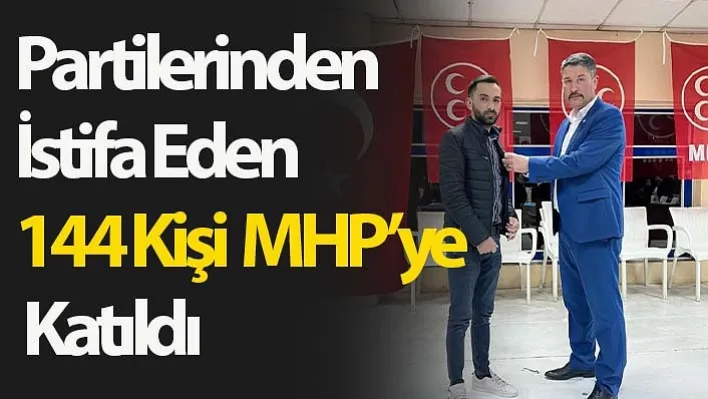 Kırkağaç'ta MHP'ye Toplu Katılım