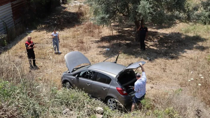 Aydın'da Otomobilinin El Frenini Çekmeyi Unuttu, Metrelerce Peşinden Koştu