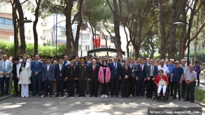 Manisa'da şehitler dualarla anıldı