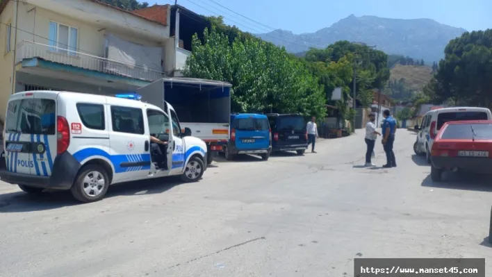 Manisa'da Duvardan Düşen Kadın Yaralandı