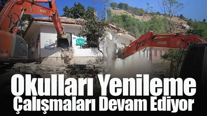 İlçede Okulları Yenileme Çalışmaları Devam Ediyor