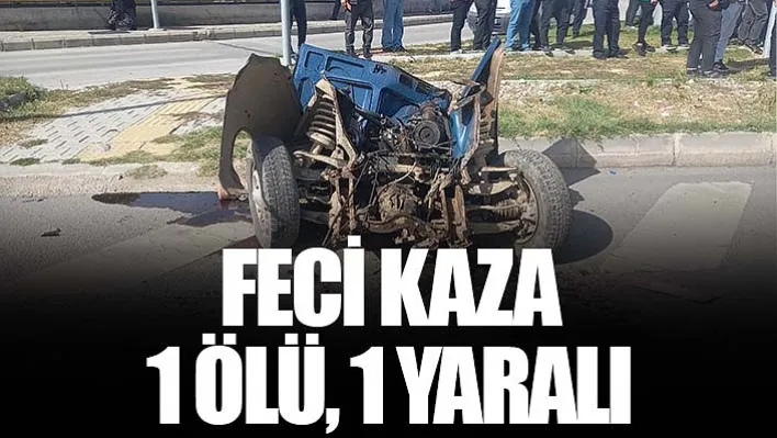 Tır Otomobili Biçti: 1 Ölü 1 Yaralı