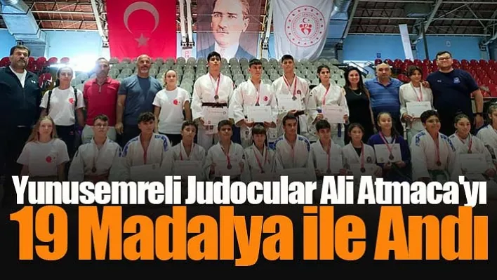 Yunusemreli judocular Ali Atmaca'yı 19 madalya ile andı