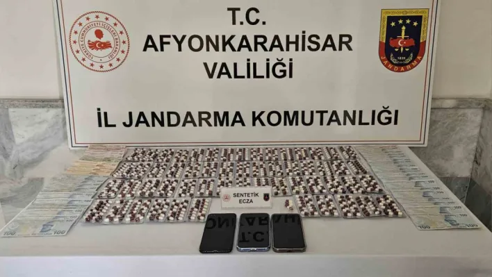 Afyonkarahisar'da uyuşturucu tacirleri yakalandı