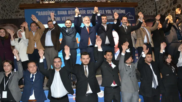 AK Parti Manisa İl Gençlik Kolları başkanı Ali Yenilmez oldu