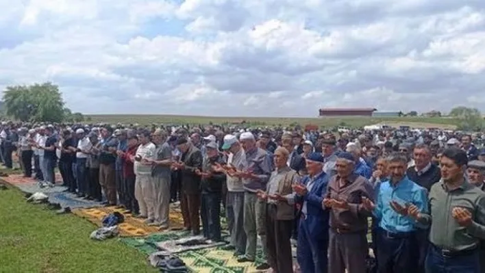 Kütahya'lılar yağmur duasına çıktı