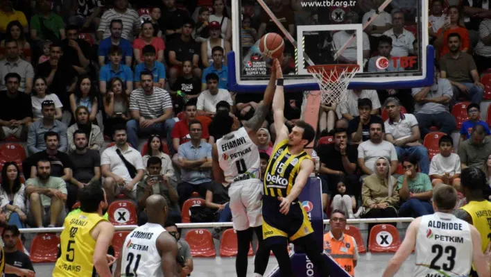 Basketbol Süper Ligi: Aliağa Petkimspor: 71 - Fenerbahce Beko: 100