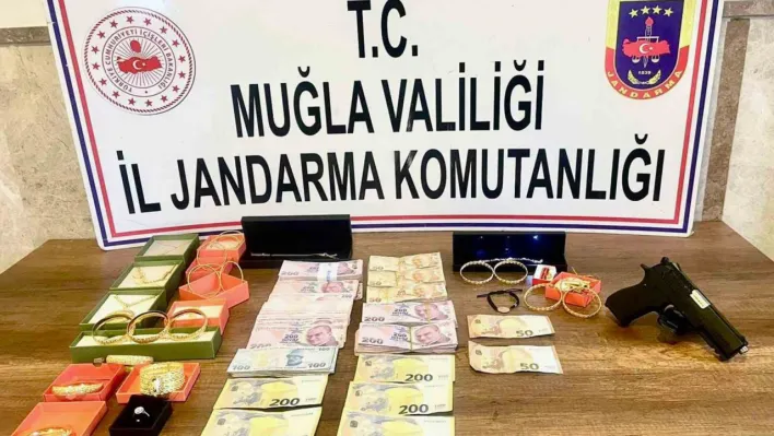 Çalıştığı eski işyerinden 3 bin Euro çaldı