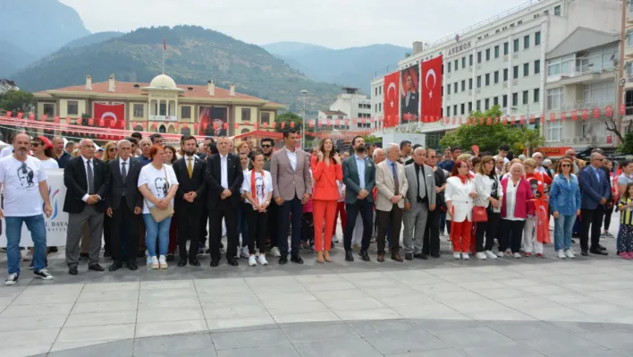 CHP Manisa örgütünden alternatif 19 Mayıs coşkusu