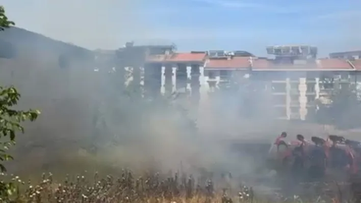 Manisa'da Çiftçiler Günü'nde çiftçi malzemeleri yandı