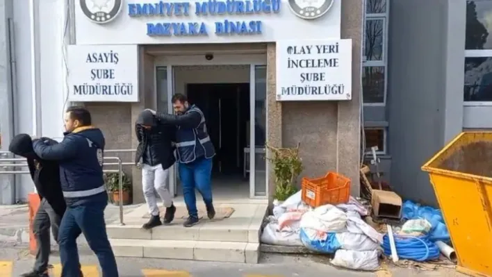 Dolandırdıkları altınları lüks mekanlarda harcayan dolandırıcılar yakalandı