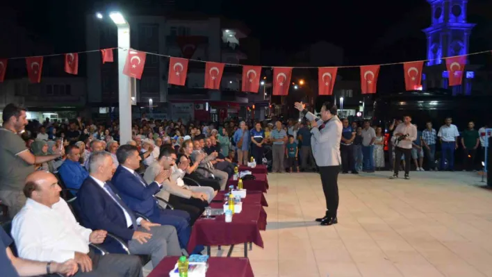 Halk müziği sanatçısı Ali Çakar'dan Selendi'de konser