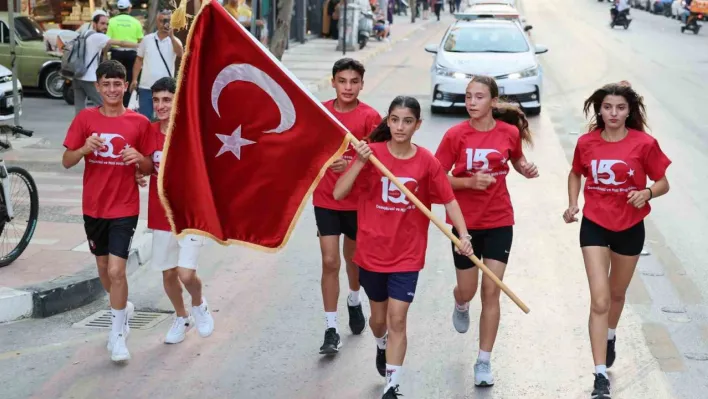 Manisa'da '15 Temmuz Sancak Koşusu' büyük bir coşkuyla gerçekleştirildi