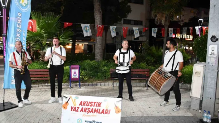 Manisa'da 'Akustik Yaz Akşamları' başladı