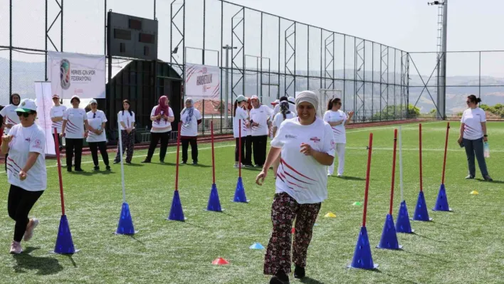 Manisa'da kadınlara yönelik spor etkinlikleri büyük ilgi gördü