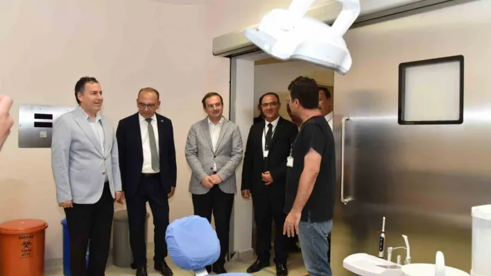 Manisa'da kamuya bağlı ilk implant merkezi Turgutlu'da hizmete girdi