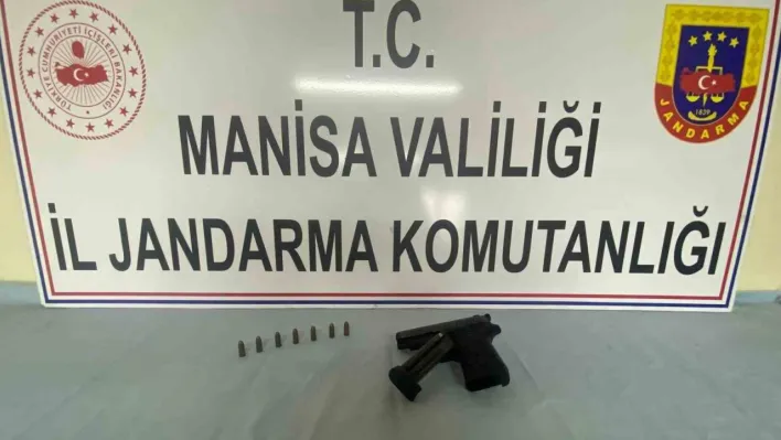 Manisa'da şüpheliden ruhsatsız tabanca çıktı