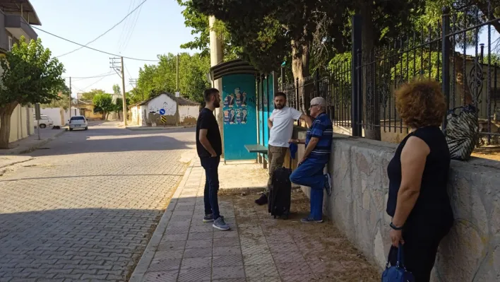 Manisa'nın Aşağıçobanisa Mahallesi Ulaşım Sorunlarıyla Boğuşuyor