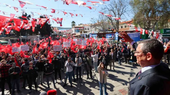 Özgür Özel mitingde atılan sloganı düzeltti: 'Evladım o mesajı mı verdik?'